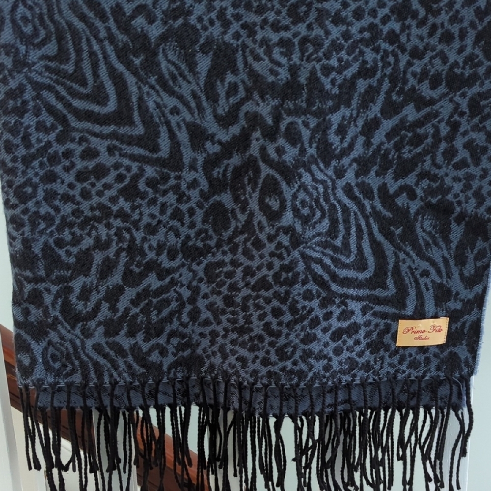 Prina Pia Blue and Black Animal Print Scarf